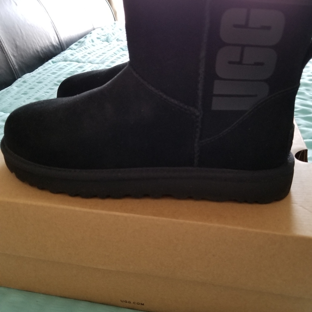 UGG Mini Classic Logo Boot